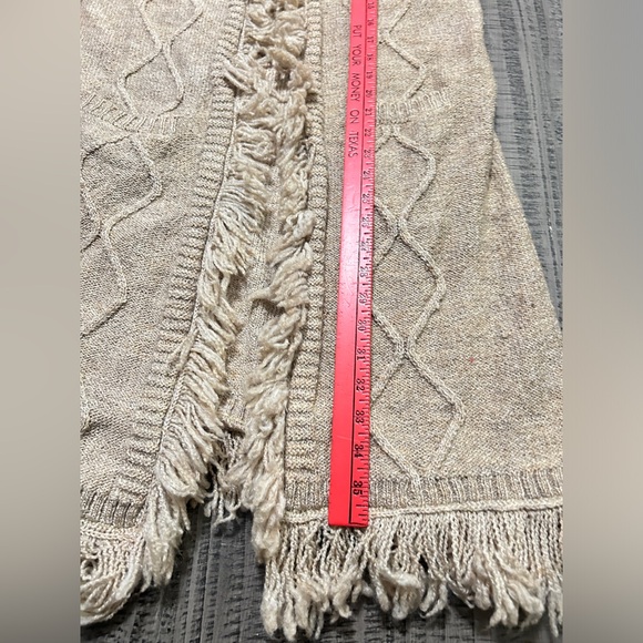 Chic Cream Fringe Women's Sweater Vest - Picture 5 of 8